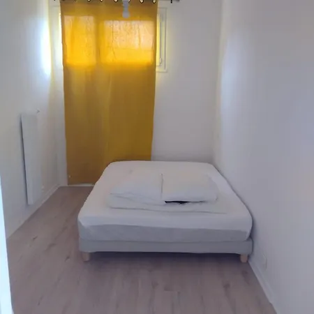 Au Bord Du Clain Parking Privatif * 푸아티에